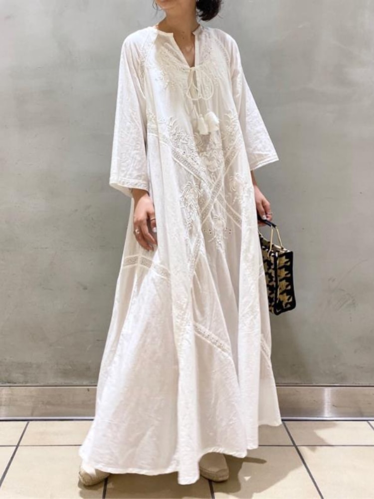 Oversize Solid Long Dress Women Loose Embroidered White Dress Female V Neck Lace Up Dress Ladies Elegant Beach Dress Summer